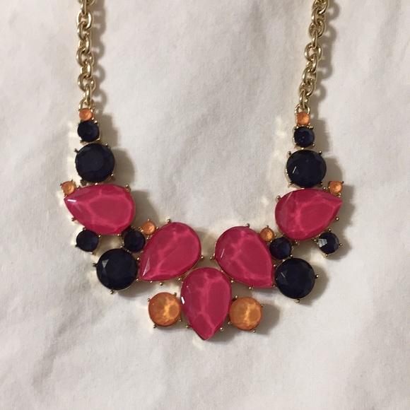 Talbots necklace - Picture 3 of 5